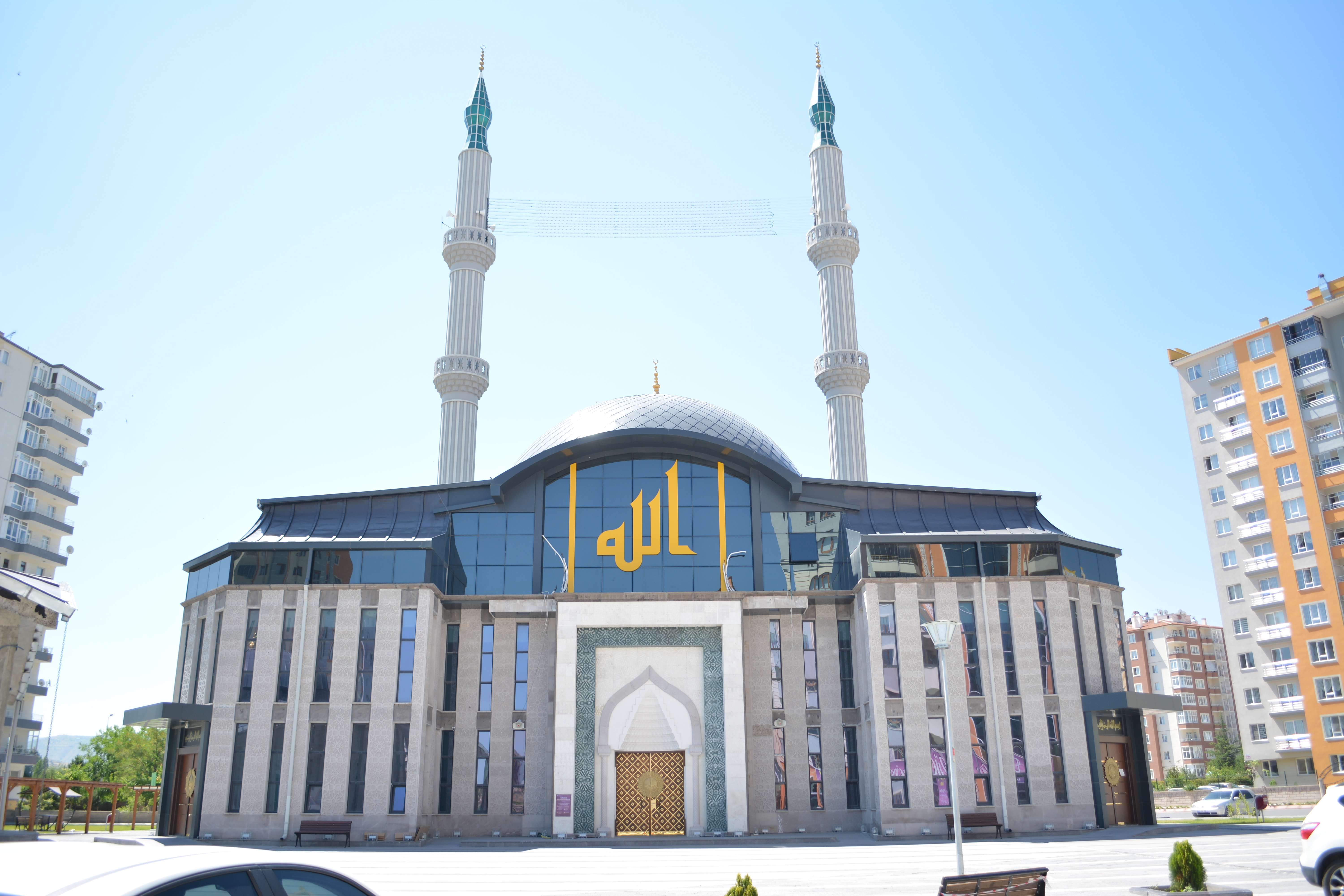 Nasrullahzade Camii ibadete açıldı